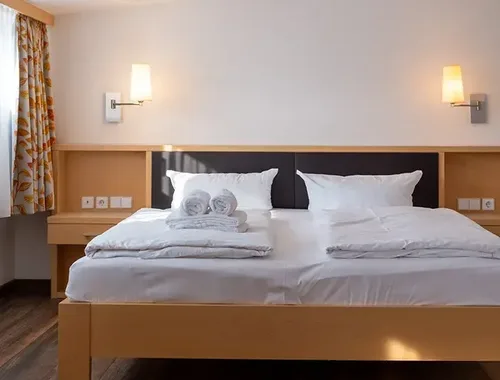 Hotel mansarde superior teaser